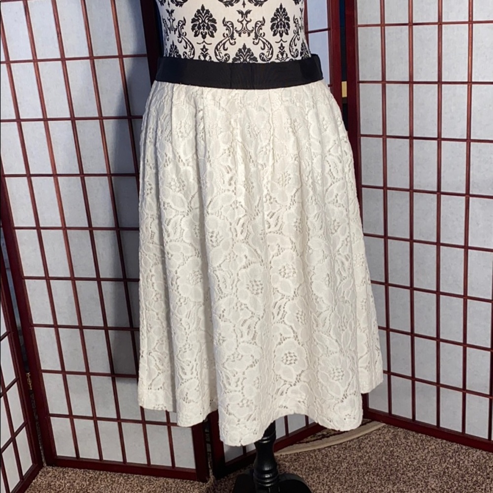 Loft cream lace size 10 skirt